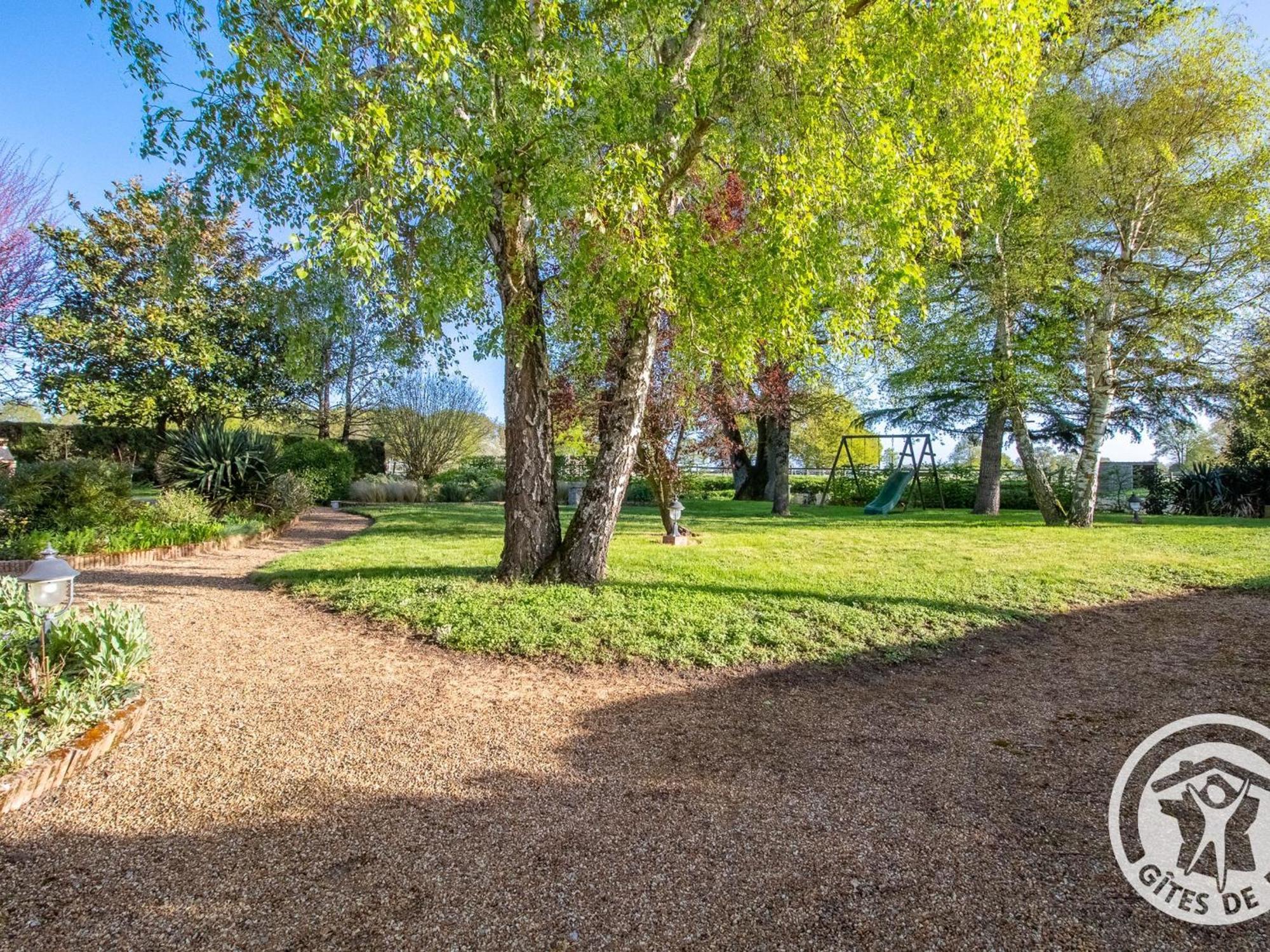 Gite Charmant Avec Jardin, Proche Activites Nautiques - Fr-1-622-75 Morannes sur Sarthe-Daumeray المظهر الخارجي الصورة